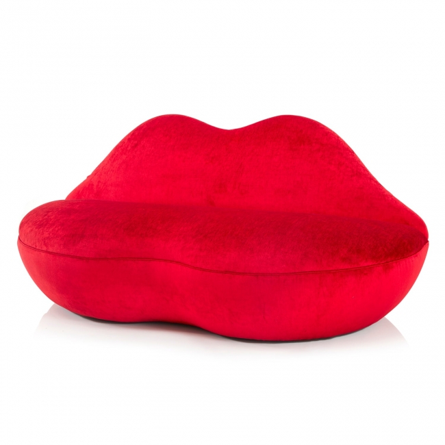 Quirky red couch resembling lips