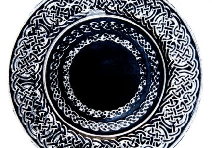 Black and white decorative plate design